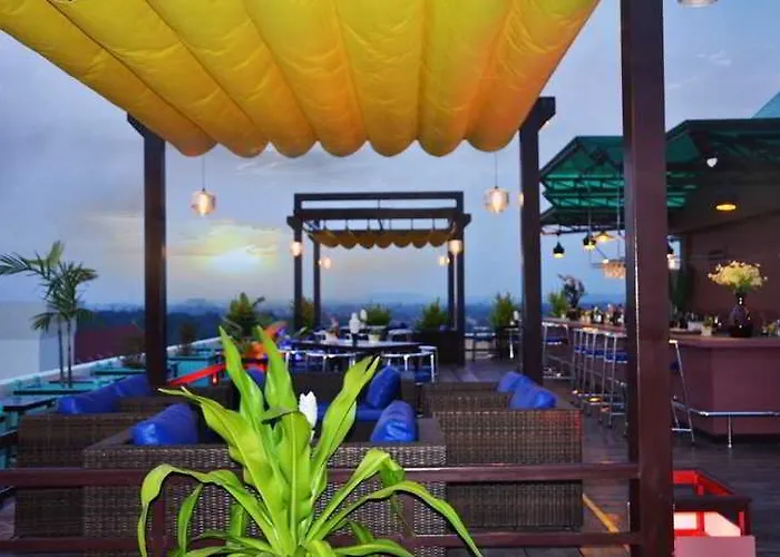 Hotel Empress Angkor &
