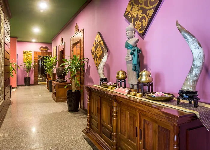 Hotel Empress Angkor & 5*