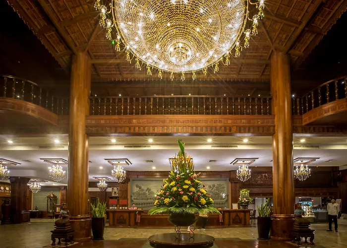 Empress Angkor & Hotel