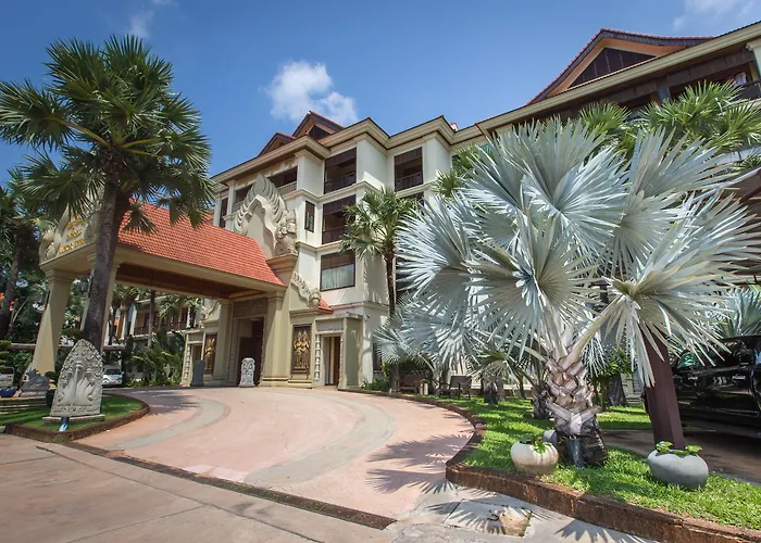 Empress Angkor & Hotel
