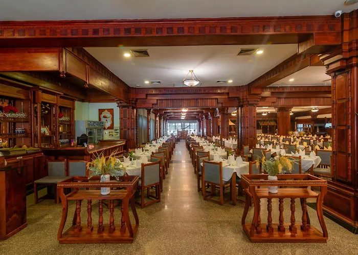 Empress Angkor & 5* Siem Reap