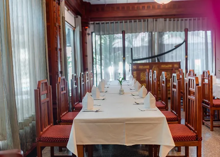 Empress Angkor & 5* Siem Reap