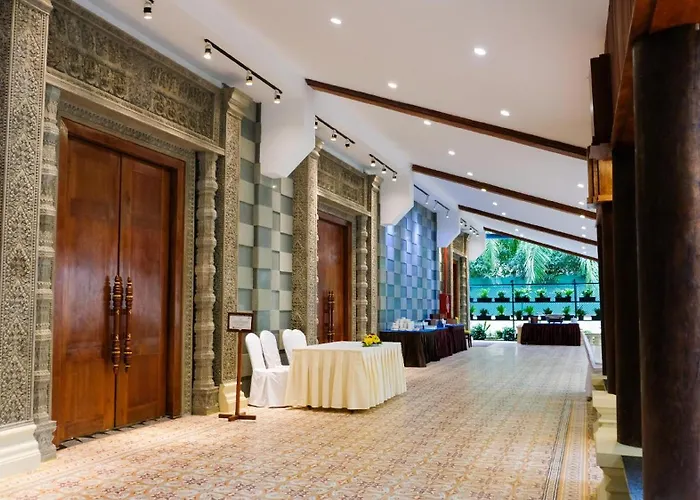 Hotel Empress Angkor &