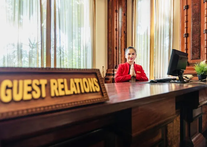 Hotel Empress Angkor &