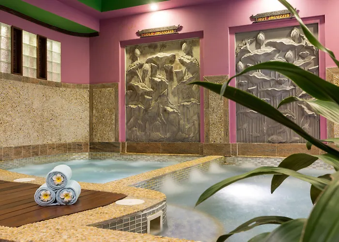 Empress Angkor & Hotel 5*
