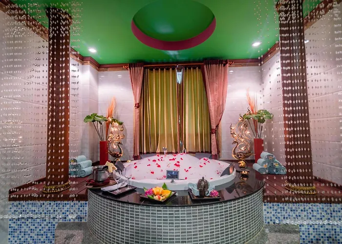 Empress Angkor & Hotel 5*