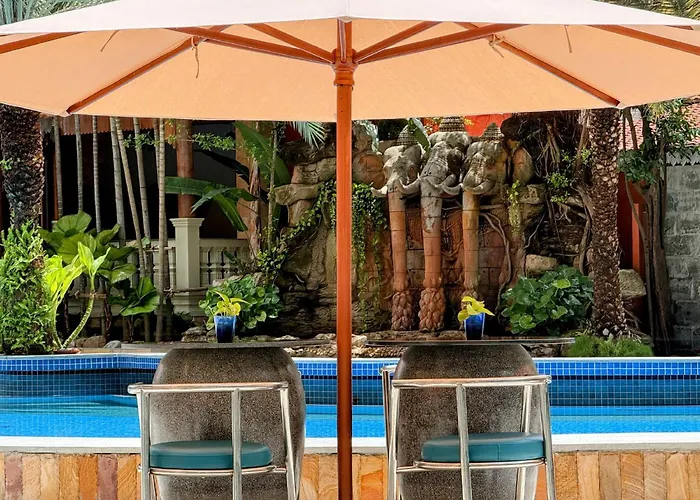 Empress Angkor & Hotel